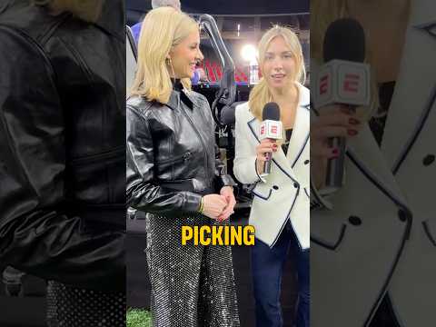 The queen of gameday fits 👑 #ootd #fashion #fitcheck #espn #womeninsports