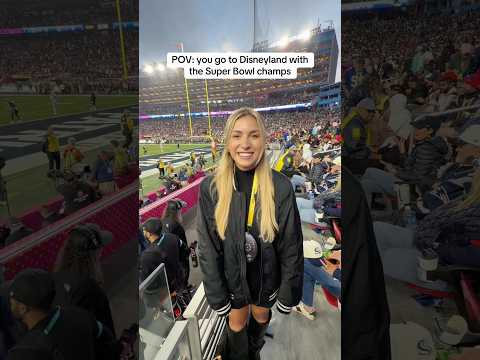 Where dreams come true ✨💫 #superbowl #disneyland #espn ​#shorts