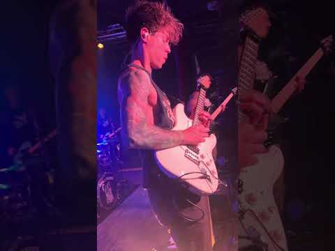 Busch on the guitar!!