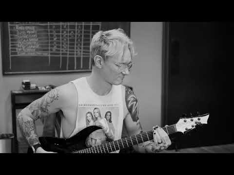 Nü Metal Breakdown on the new album? Ok 🎸