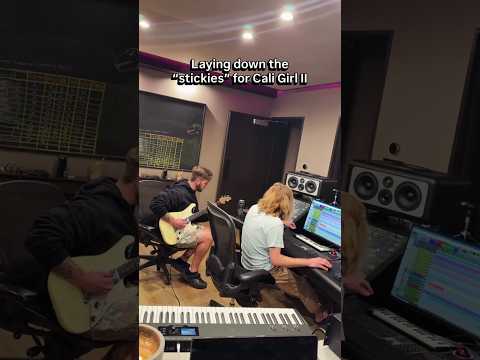 “Just let the bass player do the stickies, bruh” 🌴 Cali Girl II is out everywhere 🙌