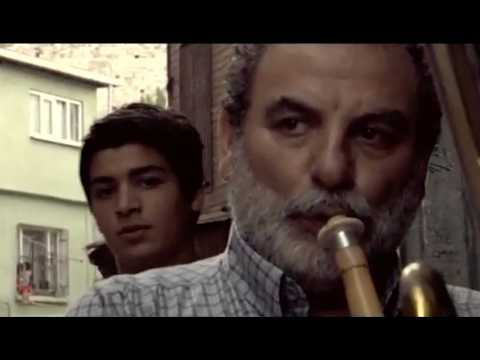 KUDSI ERGUNER (live in the streets of Istanbul)