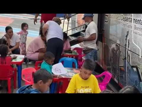 Street library in Cali, Colombia • RFI English