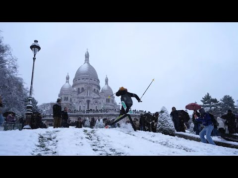 Skiing in Montmartre • RFI English