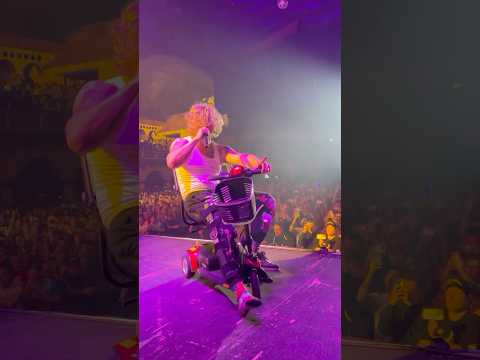 The show must go on… and it did. 🙌