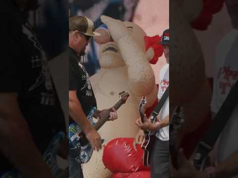 You never know what’s gonna happen at a Sublime show…