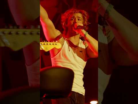 The homie Gabo from Tempe’s own @fayuca joined us for “Caress Me Down” at Innings Fest! 🤘