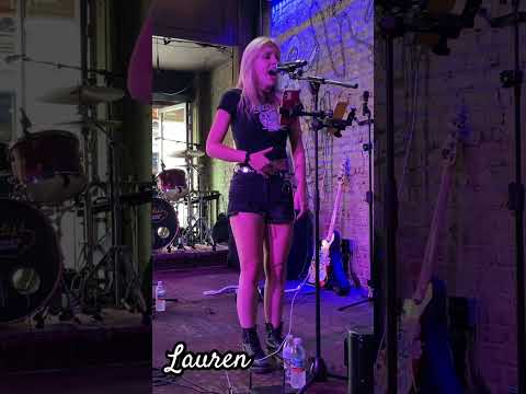 Clip of Lauren Freebird covers “set Fire to the rain”