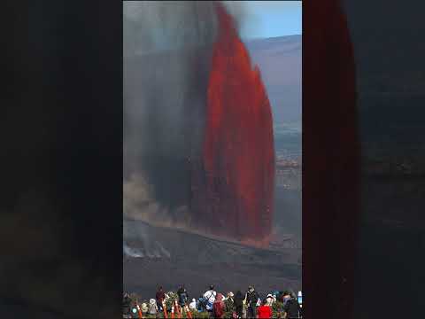 Episode 28 Kīlauea Volcano Lava Fountain Reaches Heights of 1,200 ft.