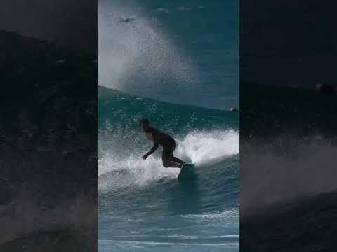 Barron Mamiya Barrel at Pipeline #surf #hawaii #banzaipipeline