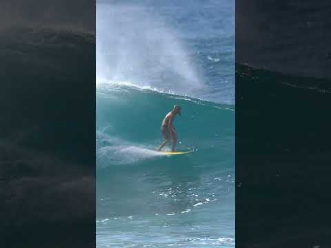 Koa smith gets Barreled at Banzai Pipeline  #hawaii #banzaipipeline2025