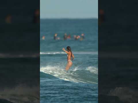 Shaley Mercado surfing in Hawaii #hawaii #longboardsurfing #girlssurf