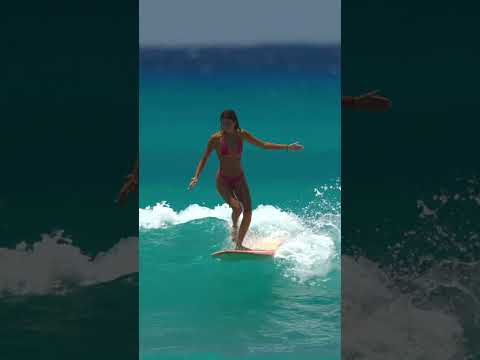 Zoe Surfs Queens #surfergirl #hawaii #waikikibeach #surf