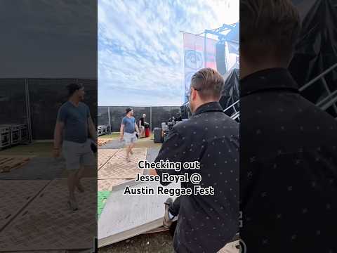 Fortunate Youth watches @JesseRoyalOfficial  at Austin Reggae Fest #tour #music
