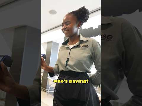 i tipped a waitress $500 in South Africa 💛