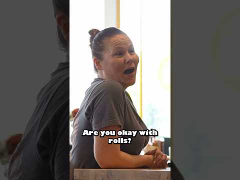 Tipping a waitress $200 after paying in pennies 🥹