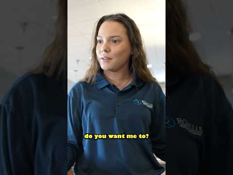 Tipping everytime my waitress refills my water 🤣