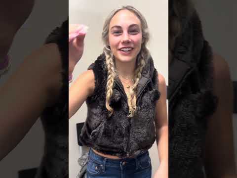 Don’t ask a stranger to pick out your outfit in Chicago  -#chicago ￼