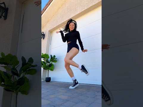 🕺🏻Shuffle dancing till my bday! #shuffledance #shuffle #cuttingshapes