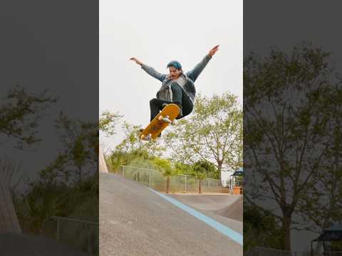 1️⃣ MONTH until SUPERCHARGED WORLDWIDE IN ‘25 kicks off with @jimmyeatworld & @newfoundglory⚡️