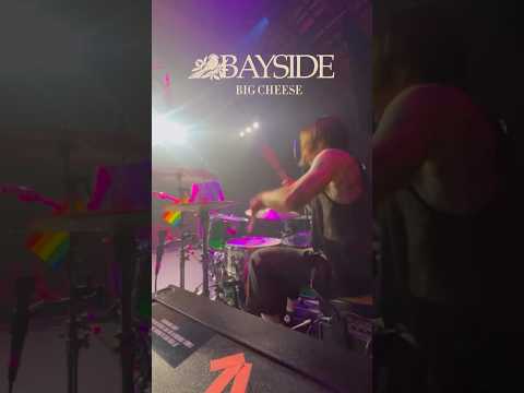 Giving the chain mail a rip in Knoxville, TN a few nights ago! #bayside #drums 🥁