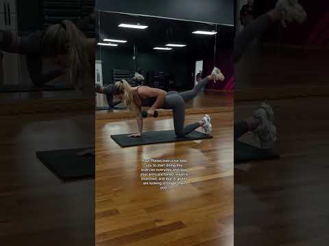 Try this Pilates full body exercise! 1 minute on each side #pilates #pilatesinstructor #pilatesbody