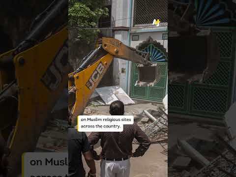 India Removes Loudspeakers From Mosques