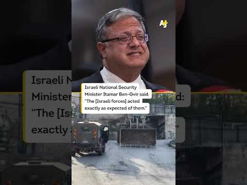 Israeli Soldiers Execute Palestinians in Broad Daylight