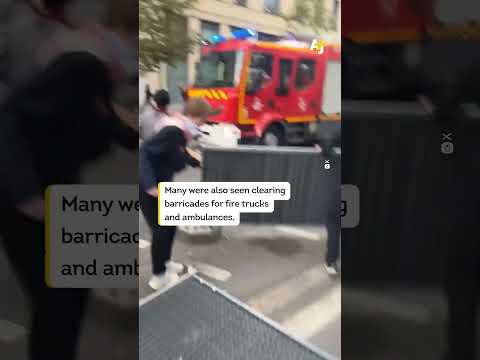 Protesters in France Helping the Homeless