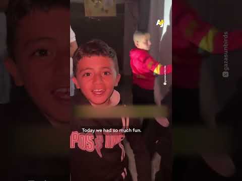 Mobile Movie Theater in Gaza Brings Children Joy