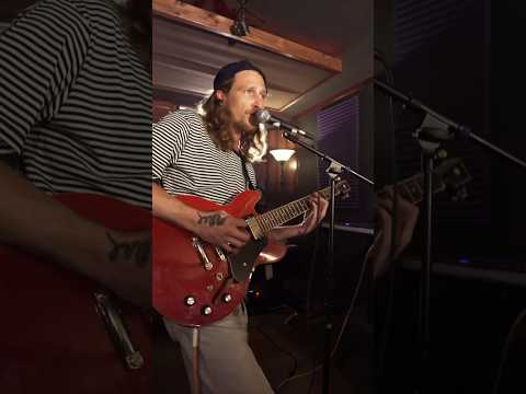 UFOS are REAL?!?! #music #newmusic #singersongwriter #rock #alternativerock