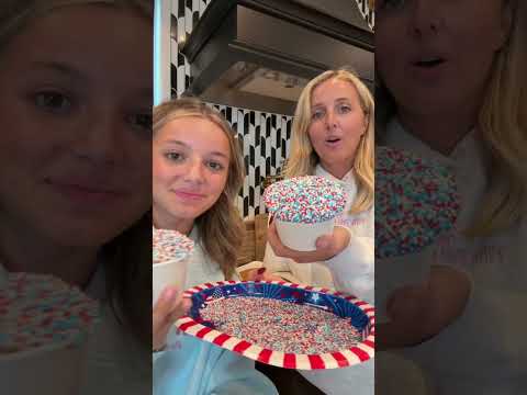 Viral Dot cake Ell thought there was a live baby chicken in the egg 🐣😅🤣💕#fyp #viral #momanddaughter 