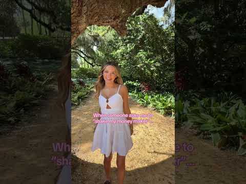 😂💖She thinks MOM stands for Made Of Money #fyp #viral #momanddaughter #funny #grwm