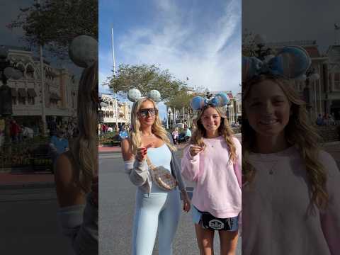 Favorite Disney ice cream 💕🫶🏼✨🐭 #fyp #viral #momanddaughter #grwm #ootd ￼
