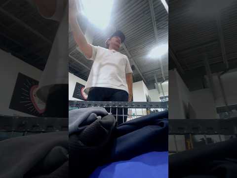 The Elovaters - Hotel walls and TV light, northbound train on a quiet night ✈️🌏