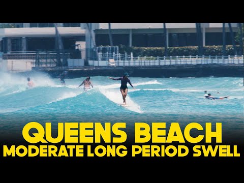 A MODERATE LONG PERIOD SWELL ROLLS INTO WAIKīKī