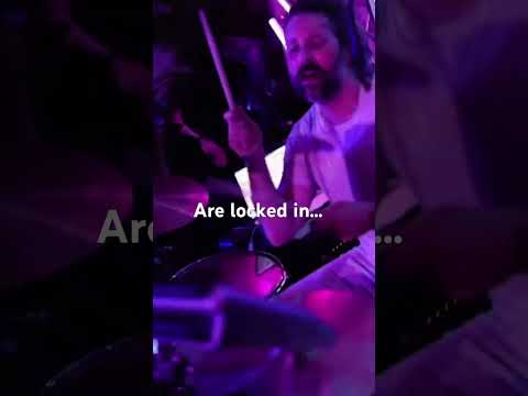 When the fans & the band lock in 🔒