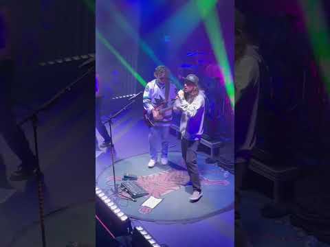 S/O the #elovaters who had me up for a verse on “meridian” over the weekend