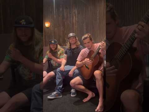 New single "Space Suit" with Yung Pinch out 11/7! 💫🪐