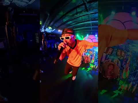 WARNING in CO Springs⚡️⚡️

🎥 @mikedenim