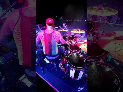 FREEZE🦞  🎥@mikedenim