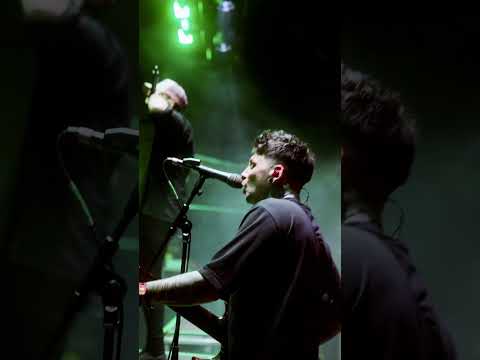 @caskets_band might feel nothing, but we felt everything during their set 😩