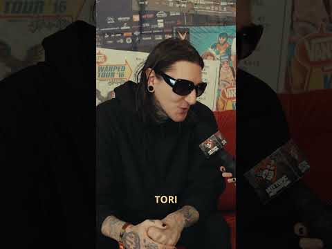 thanks for following along all weekend with Hot Topic pit reporter @torikravitz, see you next year 🏁