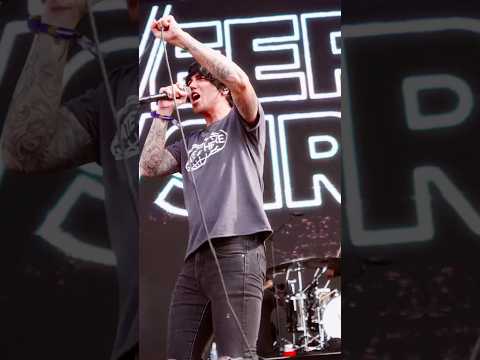 hey @SleepingWithSirens did u know u have our hearts forever and ever? in case u didn't know