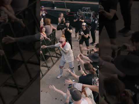 @WeTheKings turning “Mr. Brightside” into a full blown crowd takeover 🎤🔥