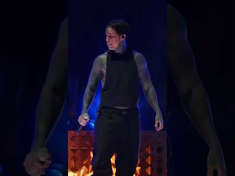 be careful... @FallingInReverse is about to light that orlando stage on fire 🔥😤