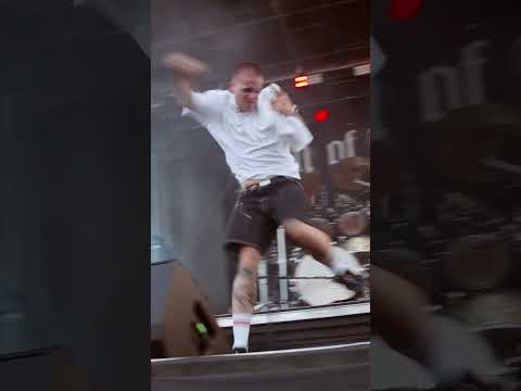 my festival's warped, my skin is burnt, the pit's alive, KNICKS IN FIVE 😤@Painoftruthhc