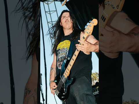 straight out of the inland empire 🌴 Big Ass Truck I.E pulled tf up to vans warped tour long beach