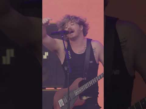 dreaming of a summertime at warped where the livin' is e-z 🌊 @sublime