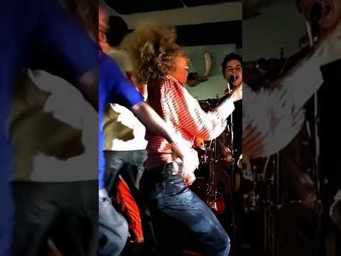 Waiting - now in 4K !!